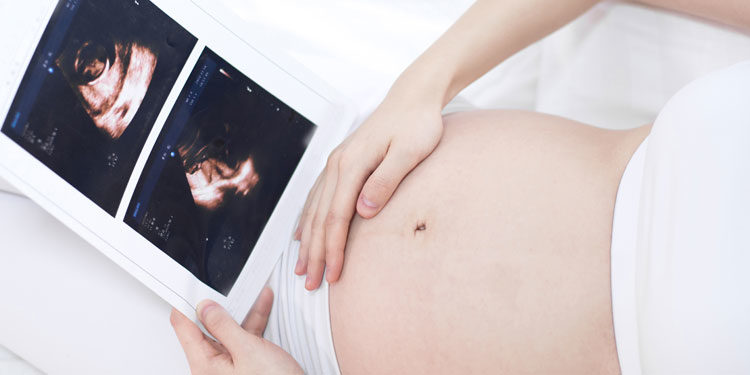Bonus gravidanza e adozioni: le novità 2017